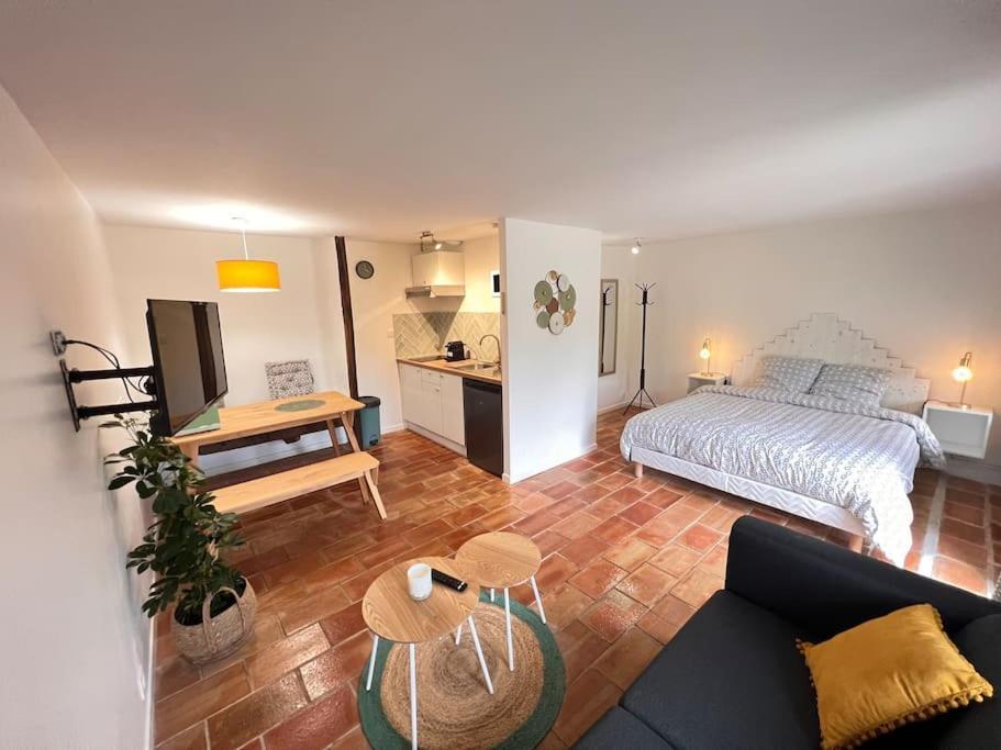 Studio A 20 Min Des Cures Thermales De La Roche Posay - Casino Archigny Esterno foto